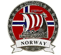 Magnet i metall med sølv vikingskip